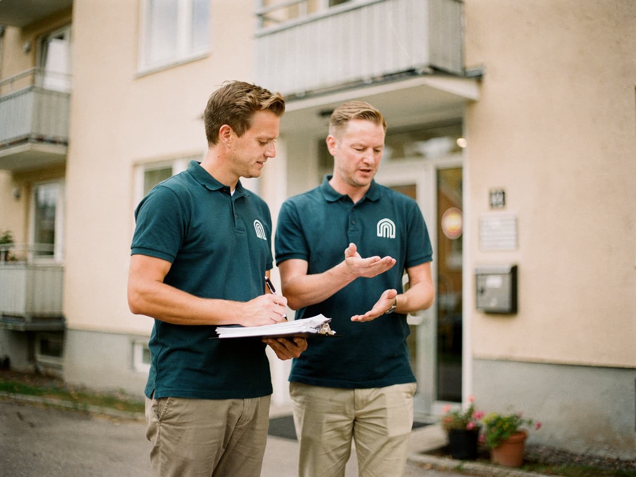 Socialsanering på uppdrag av socialtjänst och fastighetsägare