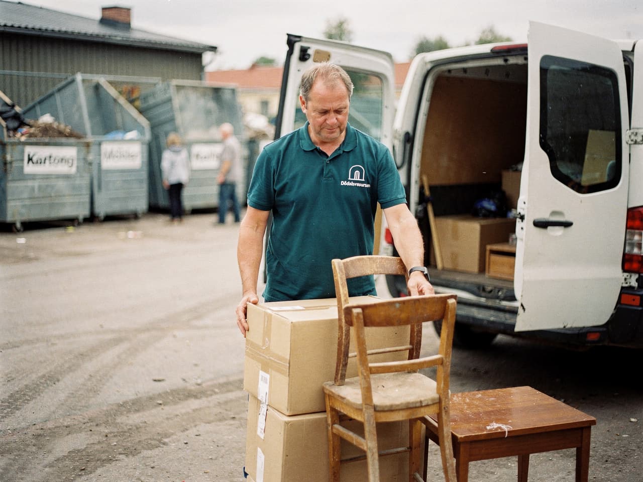 Sortering och återvinning vid bortforsling av dödsbo på Värmdö